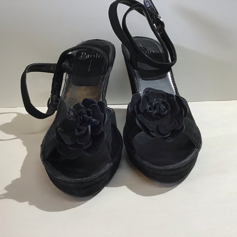 Linea Paolo Black Solid Heel Shoe Size 8.5M